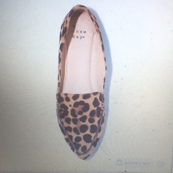 Micah pointy toe loafers - Picture 2 of 3